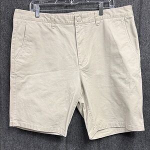 Bonobos Men's Light Tan Flat Front Shorts